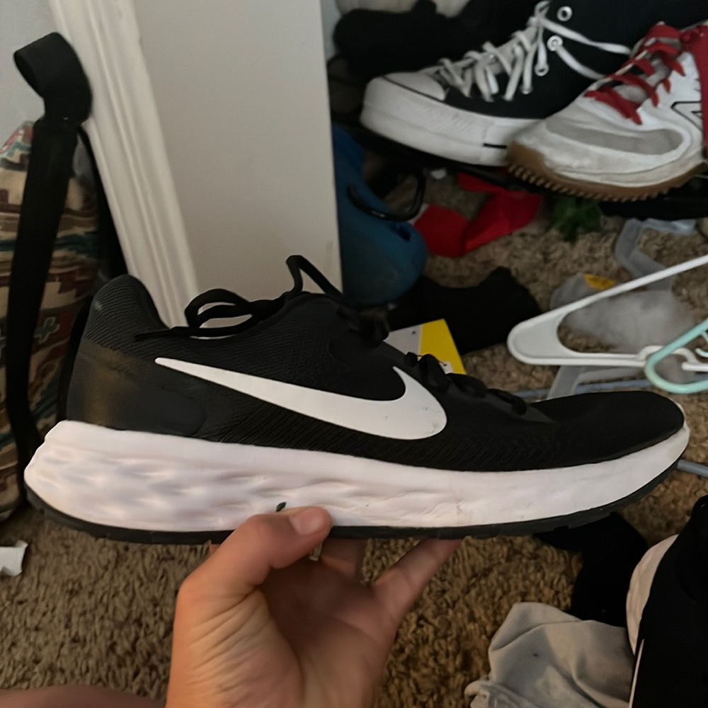 nike running shoes wore